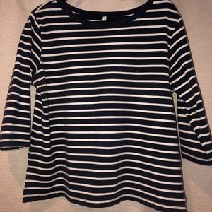 striped shirt
